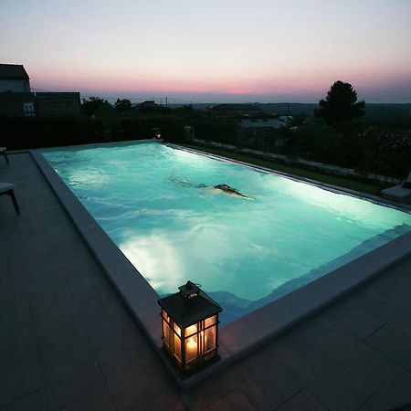 Luxurious Villa With Swimming Pool In Sveti Lovrec Selina Екстериор снимка